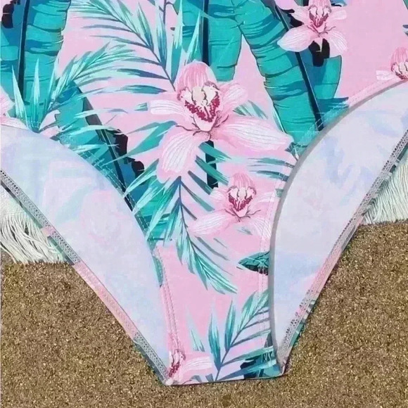 SHEIN Teen Girl's Floral  Print Hollow Out Waist Cami
One-Piece Swimsuit - Picture 3 of 3